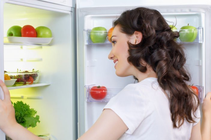 食べ物は冷蔵庫に入ることはできません
