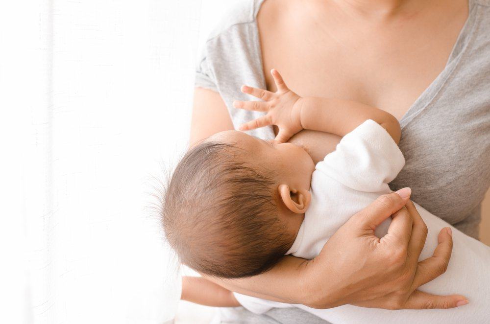 授乳中の母親のためのミルク